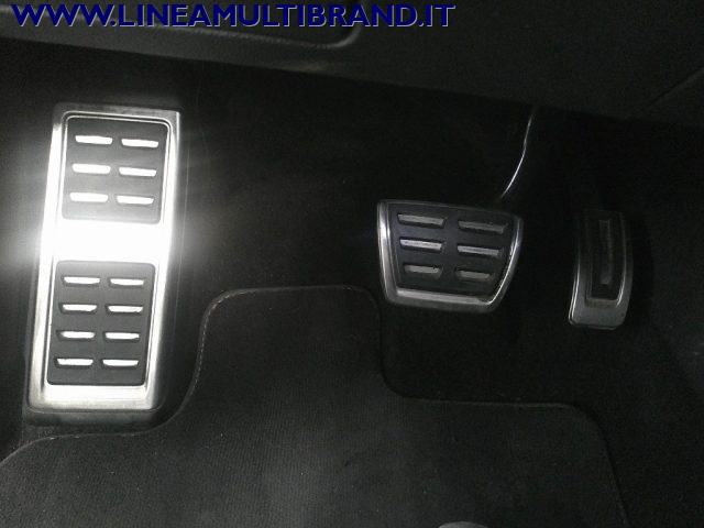 VOLKSWAGEN T-Roc usata, con Sedile posteriore sdoppiato