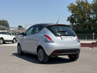 LANCIA Ypsilon usata, con ESP