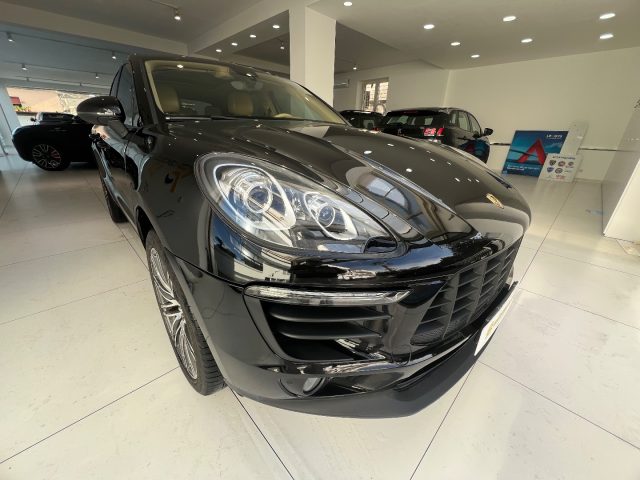 PORSCHE Macan usata, con Autoradio digitale