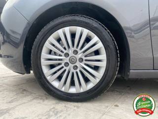 OPEL Zafira Tourer usata, con Lettore CD