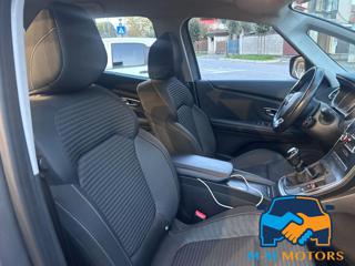 RENAULT Grand Scenic usata, con Fari LED