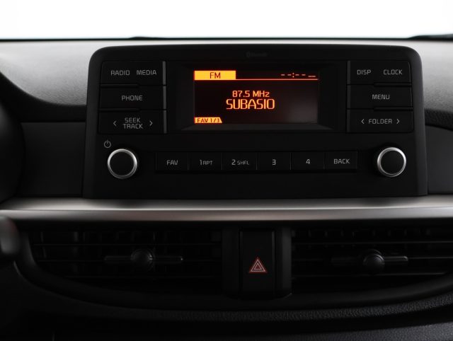 KIA Picanto usata, con Autoradio digitale