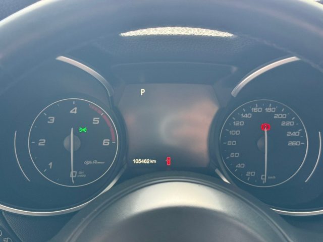 ALFA ROMEO Stelvio usata, con Specchietti laterali elettrici