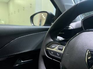 PEUGEOT 208 usata, con Sistema di navigazione