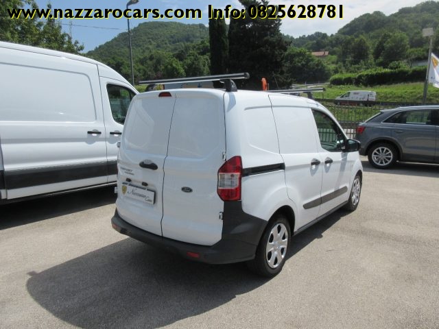 FORD Transit Courier usata, con Volante in pelle