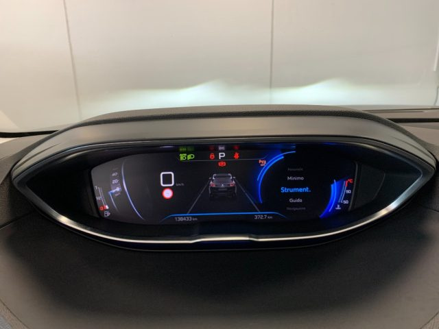 PEUGEOT 3008 usata, con USB