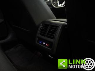 VOLKSWAGEN Golf usata, con Luci diurne