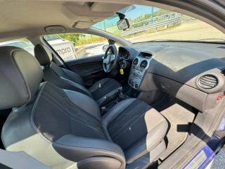 OPEL Corsa usata, con Climatizzatore