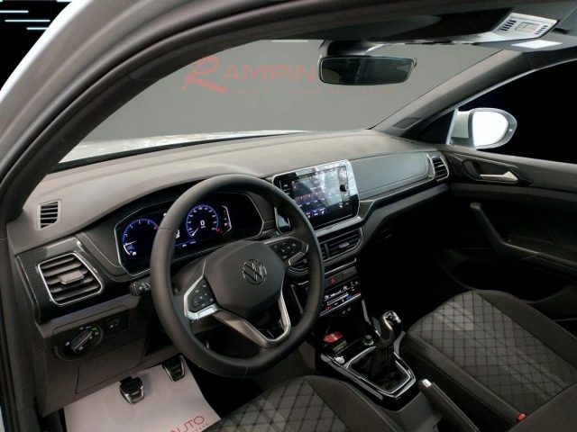 VOLKSWAGEN T-Cross usata 13