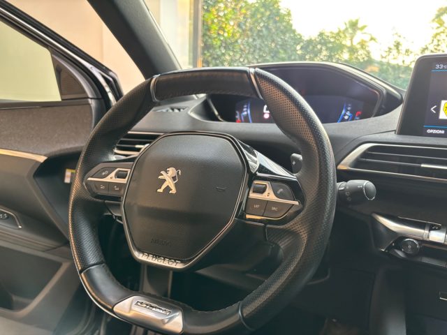 PEUGEOT 3008 usata, con Volante multifunzione