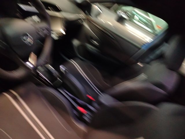 OPEL Corsa usata, con Fari LED