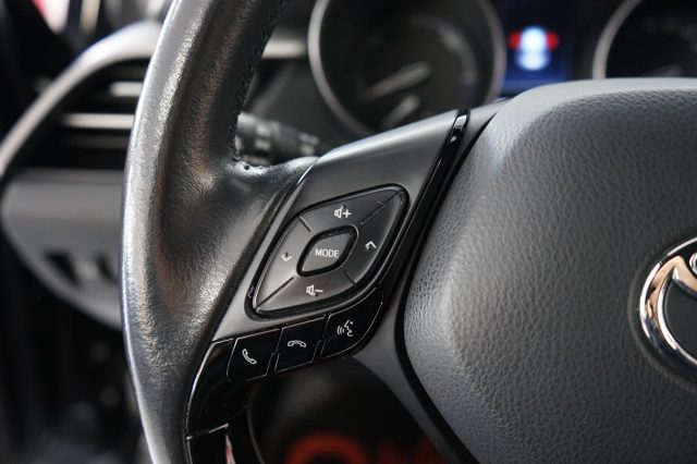 TOYOTA C-HR usata 27