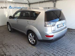 MITSUBISHI Outlander usata, con Fendinebbia