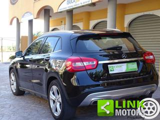 MERCEDES-BENZ GLA 200 usata, con Chiusura centralizzata