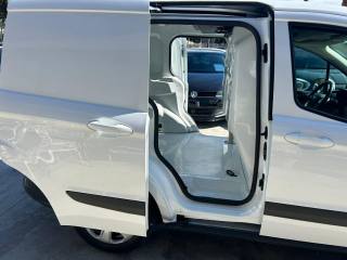 FORD Transit Courier usata, con Controllo trazione