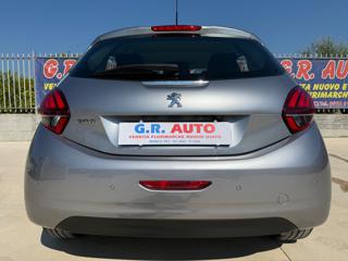 PEUGEOT 208 usata, con Autoradio