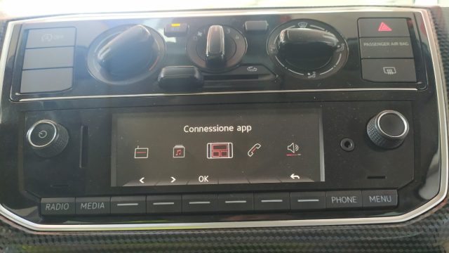VOLKSWAGEN up! usata, con Cruise Control