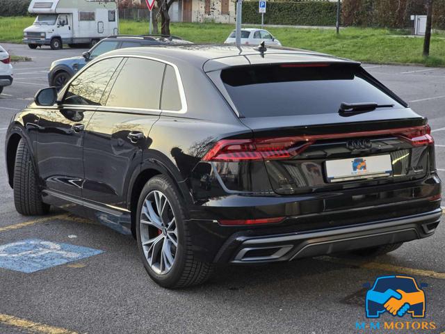 AUDI Q8 usata, con Autoradio