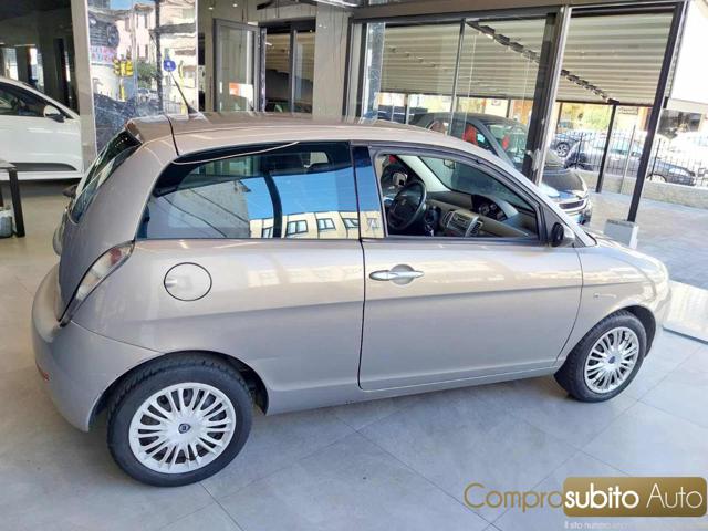 LANCIA Ypsilon usata, con Chiusura centralizzata