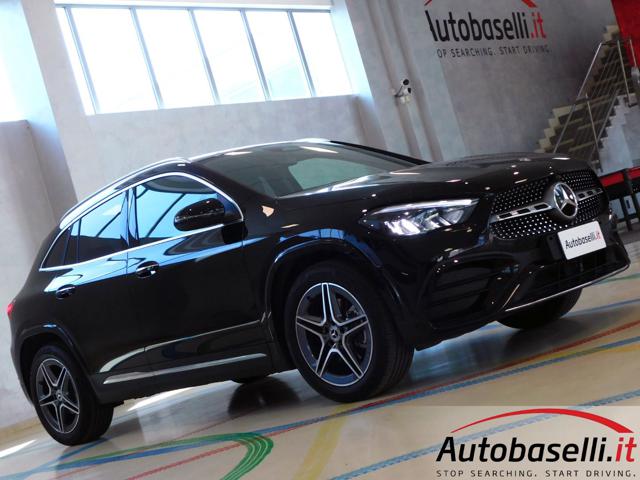 MERCEDES-BENZ GLA 200 usata, con Sedile posteriore sdoppiato