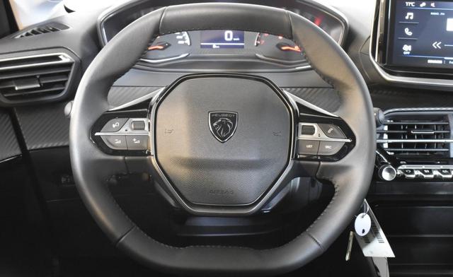 PEUGEOT 208 usata, con Autoradio