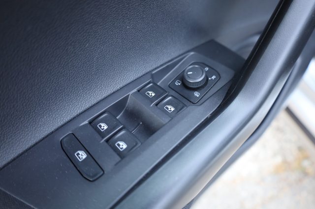 VOLKSWAGEN Taigo usata 82