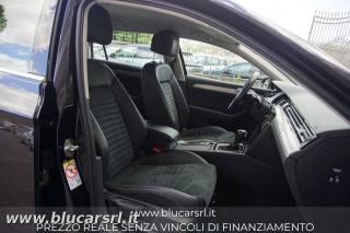 VOLKSWAGEN Passat usata 10