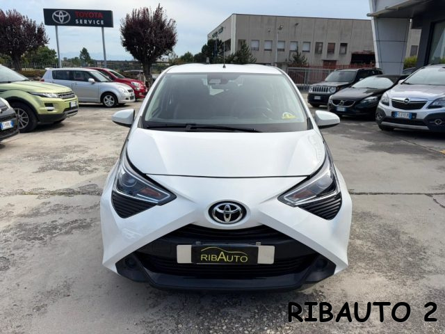 TOYOTA Aygo usata, con ESP