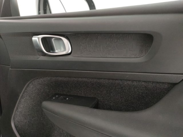 VOLVO XC40 usata, con Sedile posteriore sdoppiato