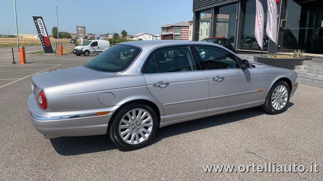 JAGUAR XJ usata, con Airbag testa