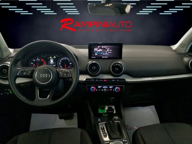 AUDI Q2 usata 11