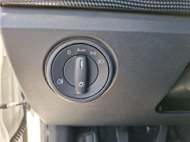 VOLKSWAGEN up! usata 11