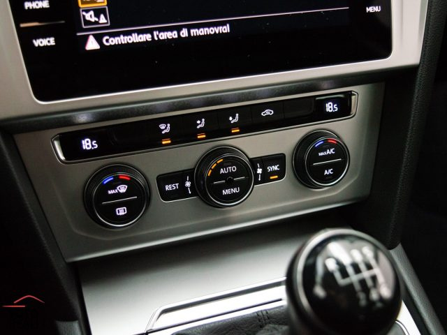 VOLKSWAGEN Passat Variant usata 29