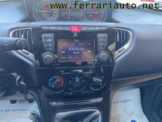 LANCIA Ypsilon usata, con USB