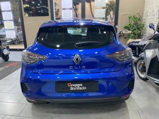 RENAULT Clio usata, con Autoradio