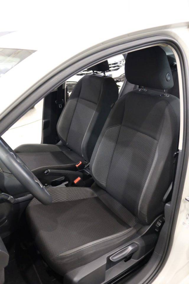 VOLKSWAGEN Taigo usata, con Cruise Control