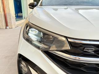 VOLKSWAGEN Taigo usata, con Vivavoce