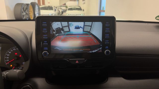 TOYOTA Yaris usata, con Controllo automatico clima