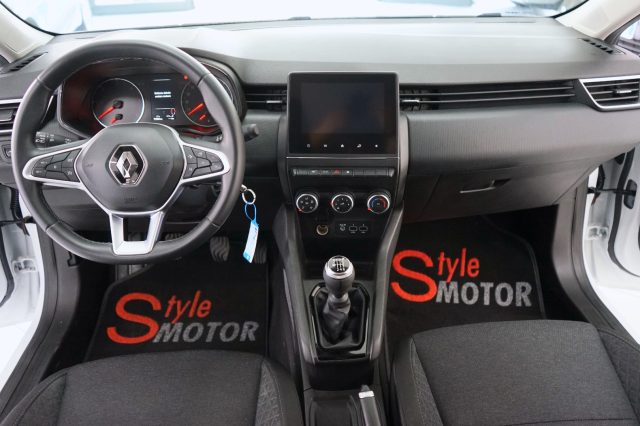 RENAULT Clio usata, con Autoradio