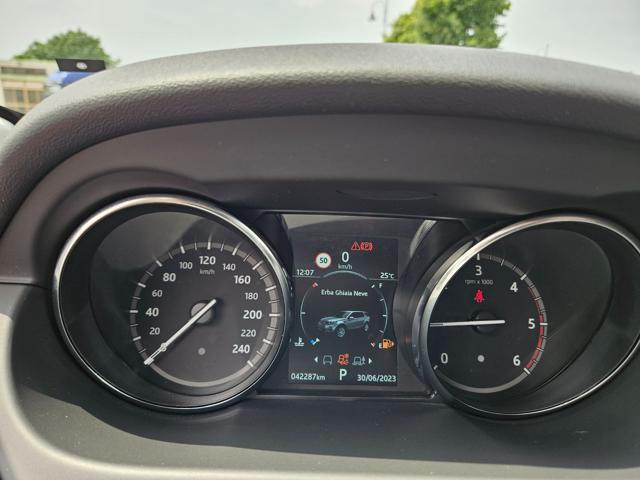 LAND ROVER Discovery Sport usata, con Isofix