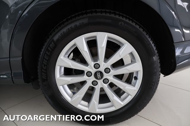 AUDI Q3 usata, con Sensori di parcheggio posteriori