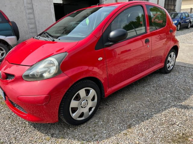 TOYOTA Aygo usata, con Chiusura centralizzata