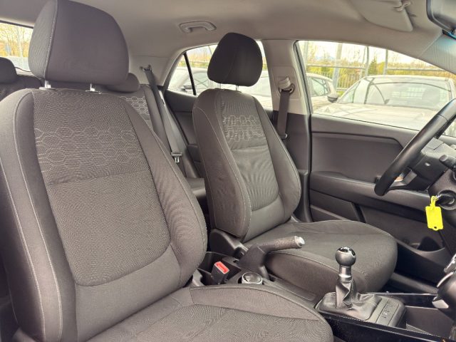 KIA Rio usata, con Sedile posteriore sdoppiato