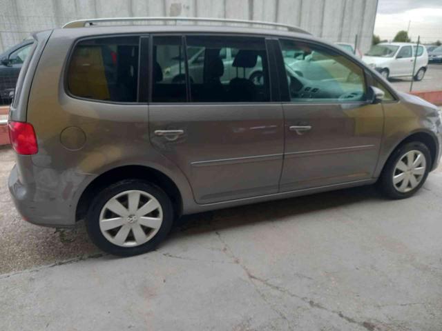 VOLKSWAGEN Touran usata, con Climatizzatore