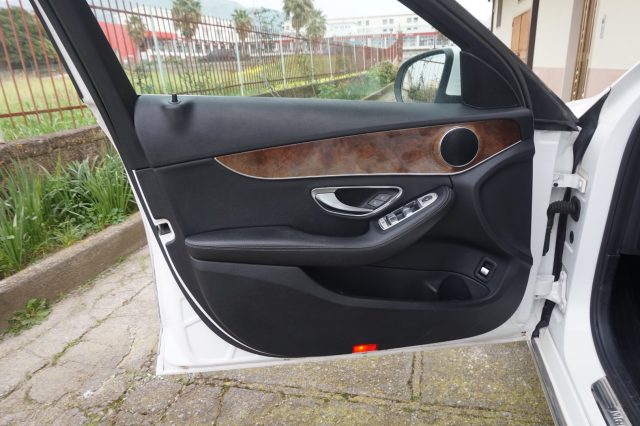 MERCEDES-BENZ C 220 usata, con Regolazione elettrica sedili