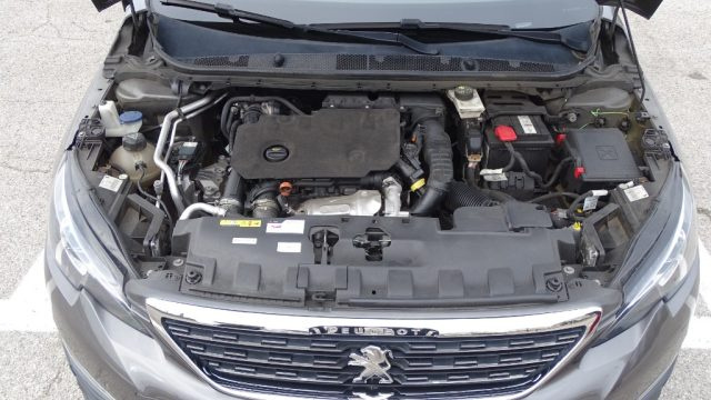 PEUGEOT 308 usata, con Fendinebbia