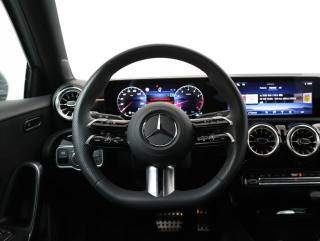 MERCEDES-BENZ A 180 usata, con Volante in pelle