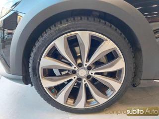 MERCEDES-BENZ E 220 usata, con Airbag testa