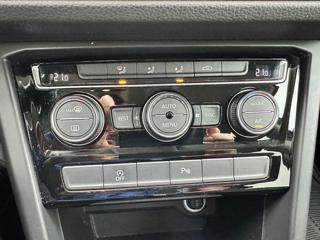 VOLKSWAGEN Touran usata, con Servosterzo