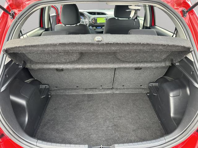 TOYOTA Yaris usata, con Park Distance Control